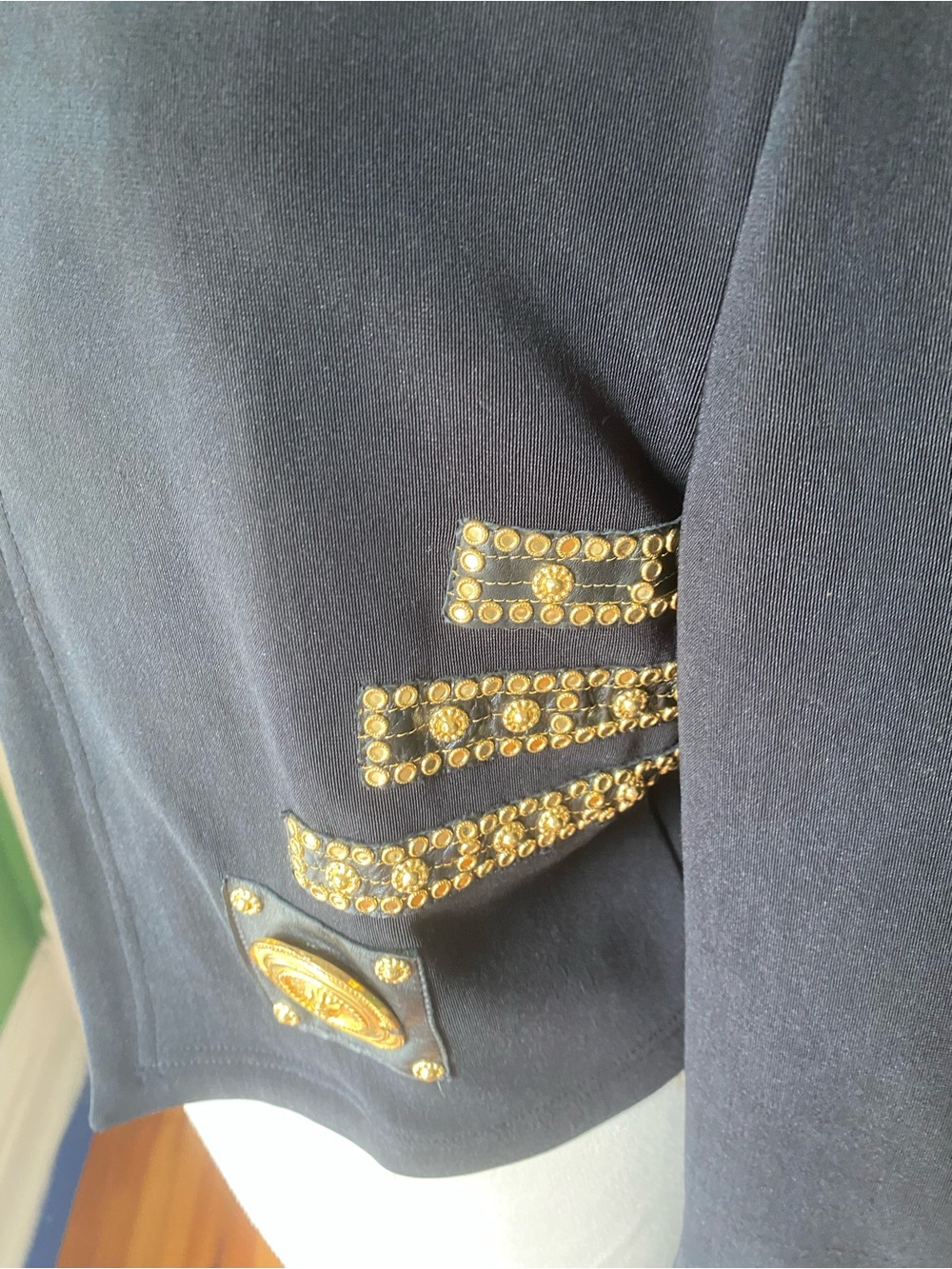 Vintage 90s Cache Black leather gold hardware lion head Embellished Jacket - Picture 3 of 9